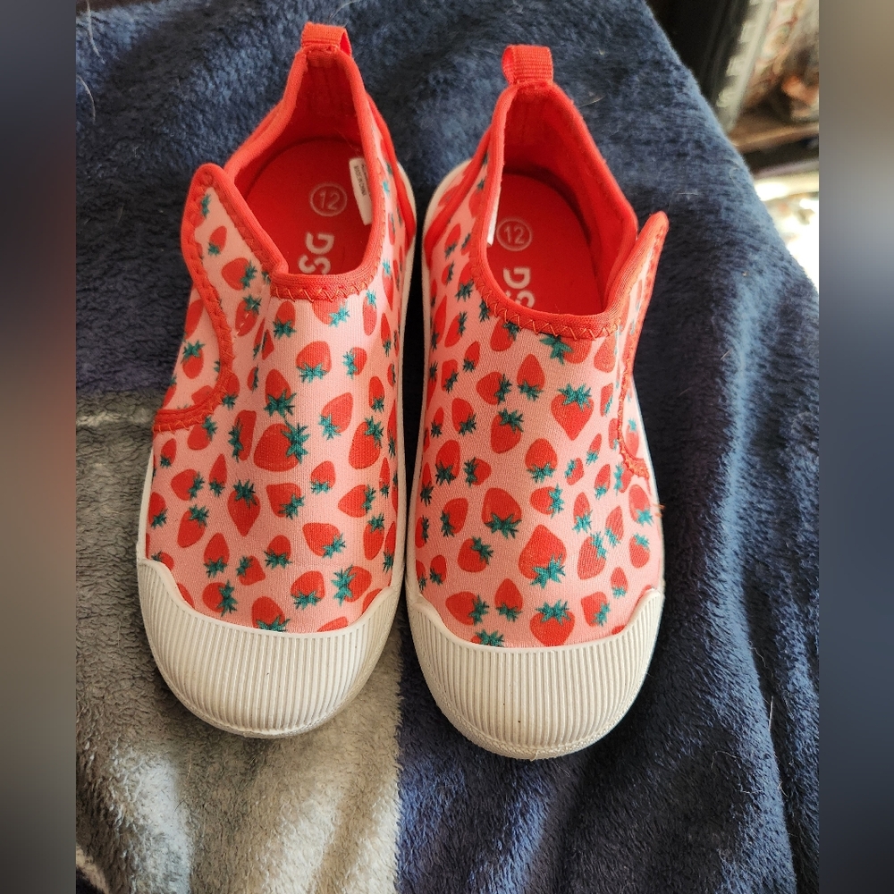 DSG Red Strawberry Print Kids Water Shoes